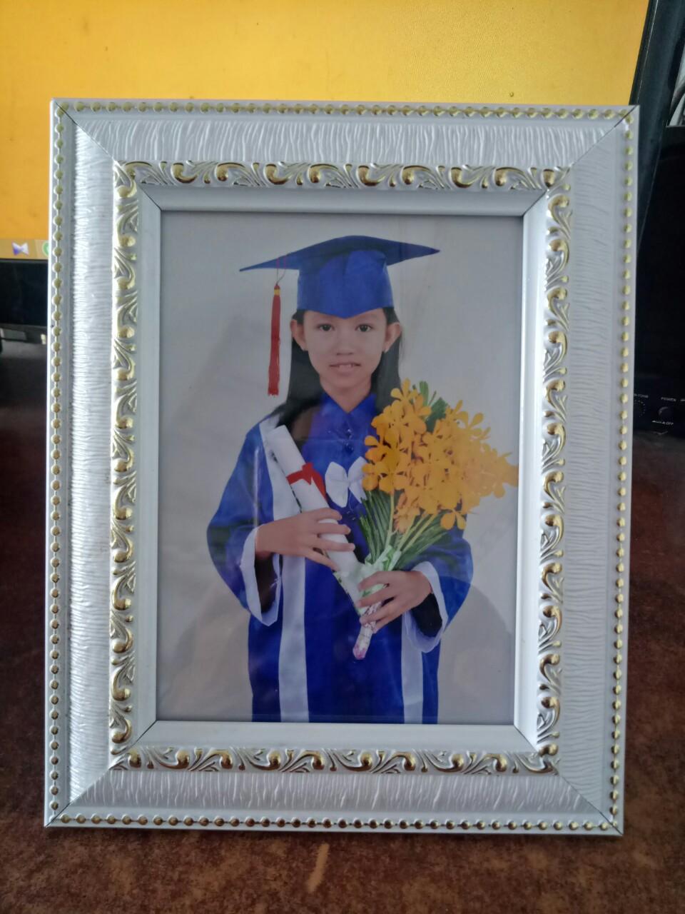 Khung hình để bàn cao cấp