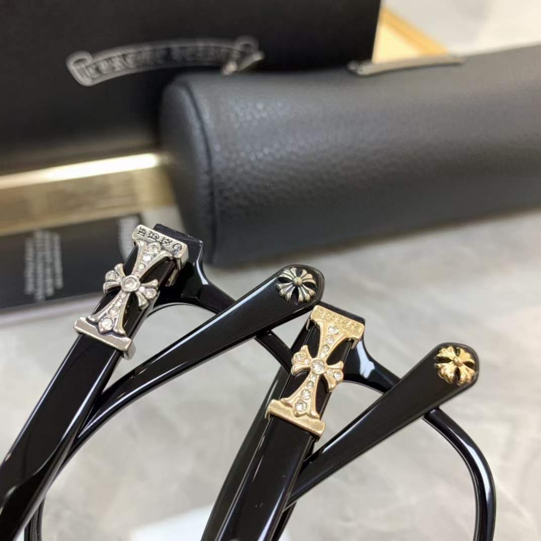 Kính mắt Chrome hearts cox ucker diamond SILVER925