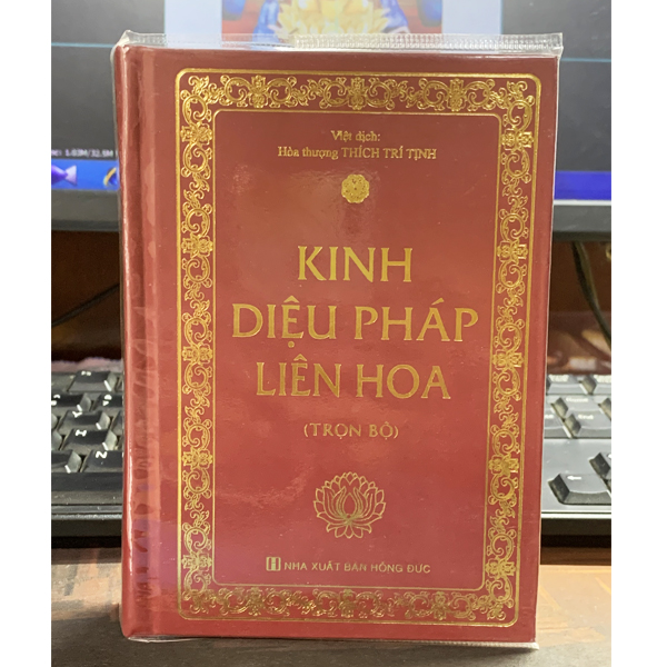 Sách - kinh diệu pháp liên hoa - bìa cứng