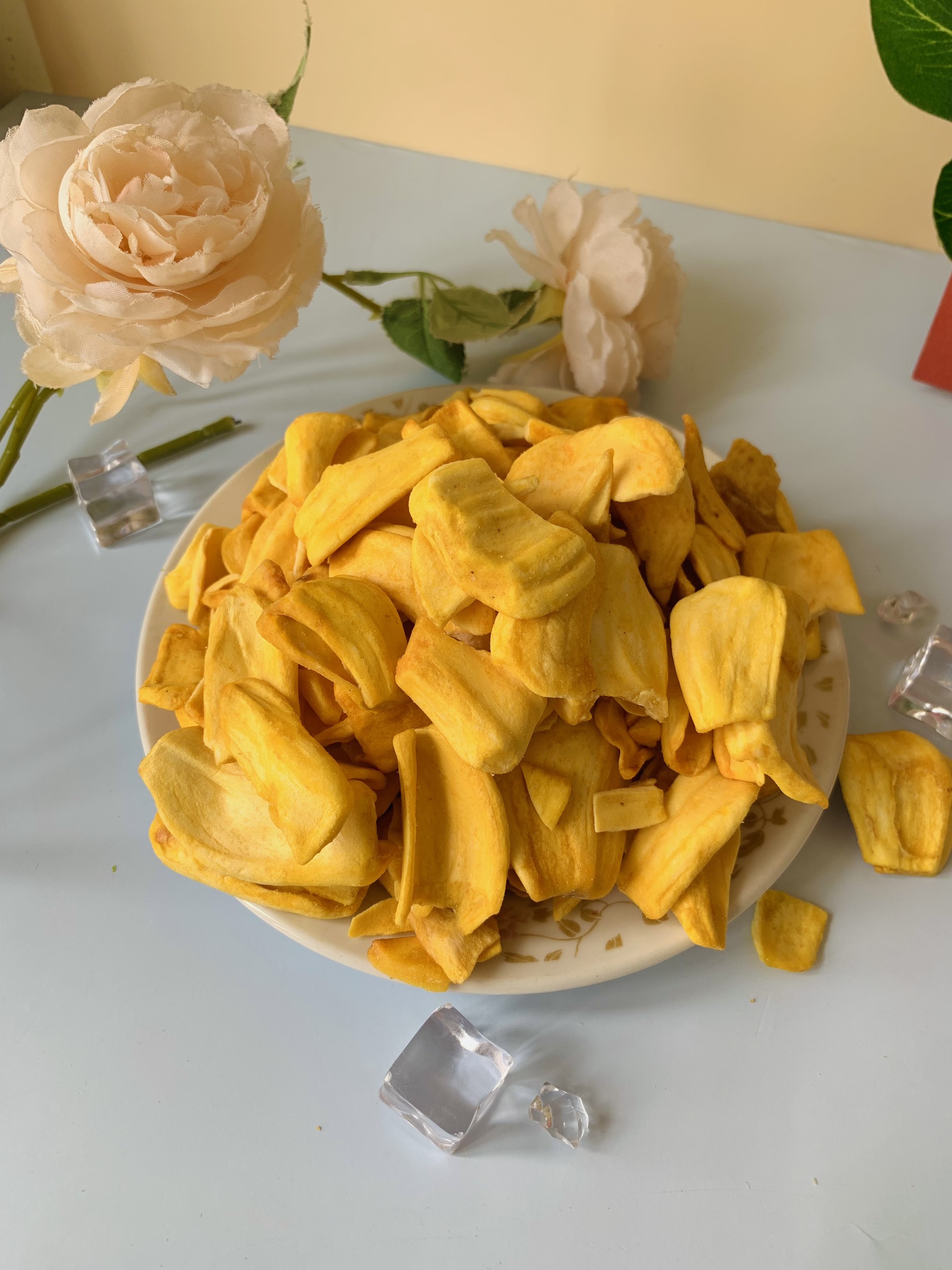 500gr Mít sấy Hàng Vụn Bò Đội Nón