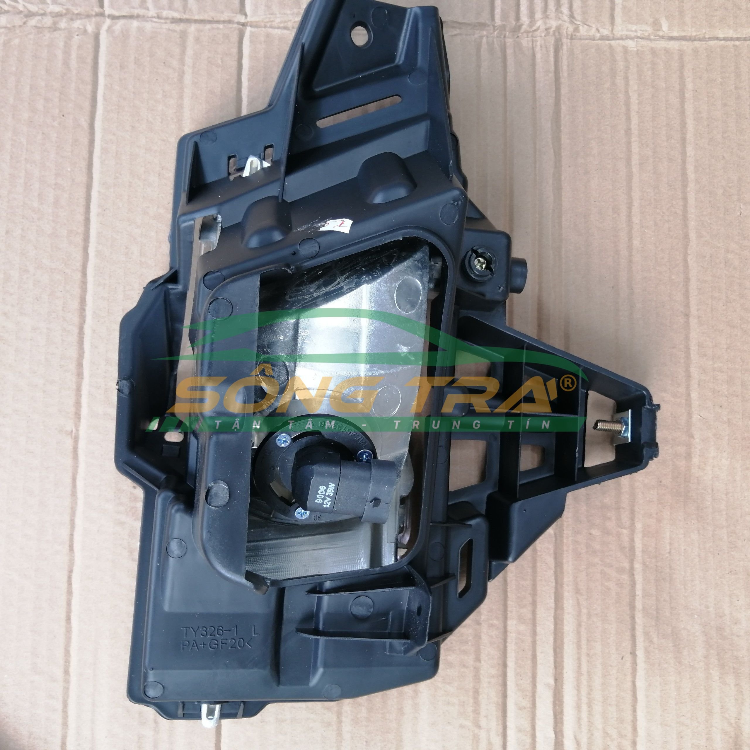 ĐÈN GẦM TOYOTA INNOVA 2009 - 2012