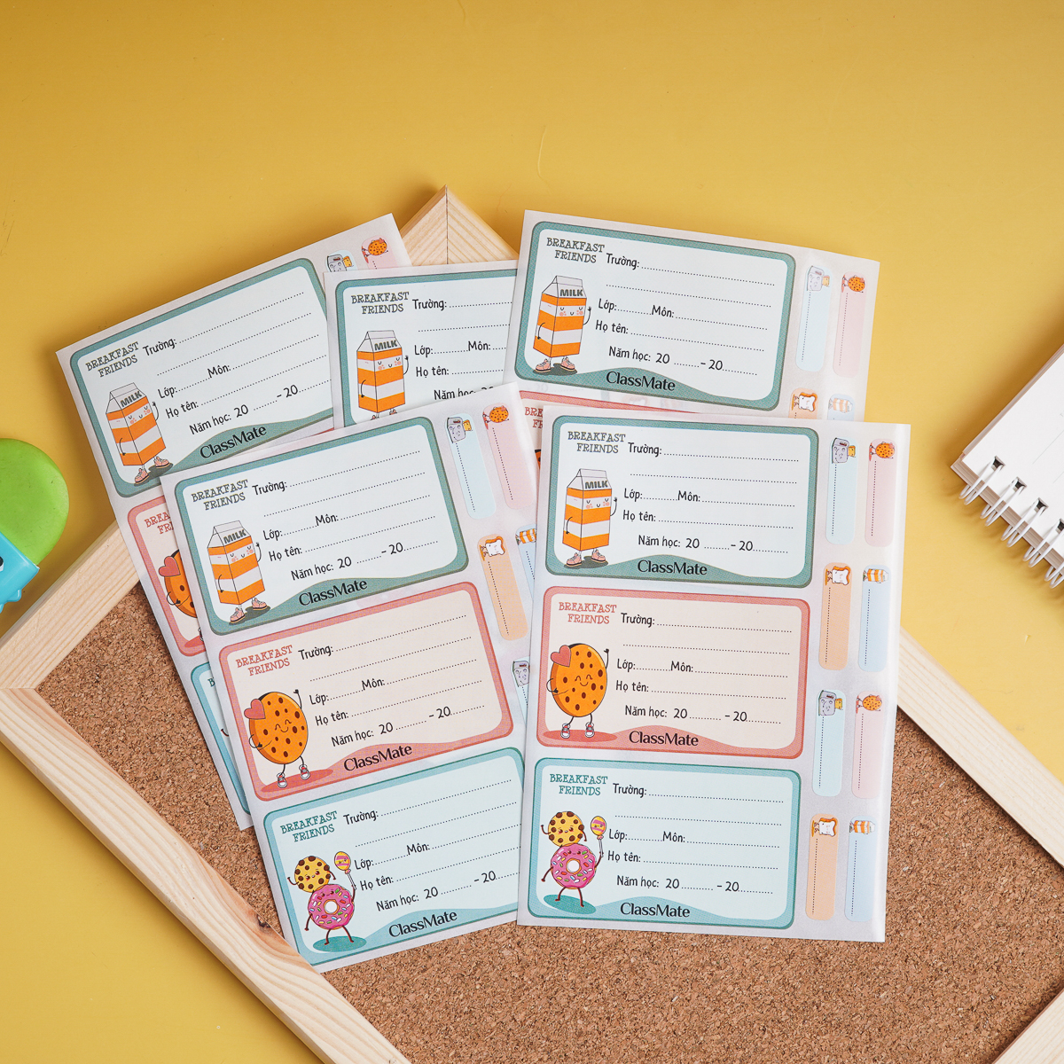 Nhãn vở có keo dán sẵn classmate breakfast 15 cái/túi cl-nt233