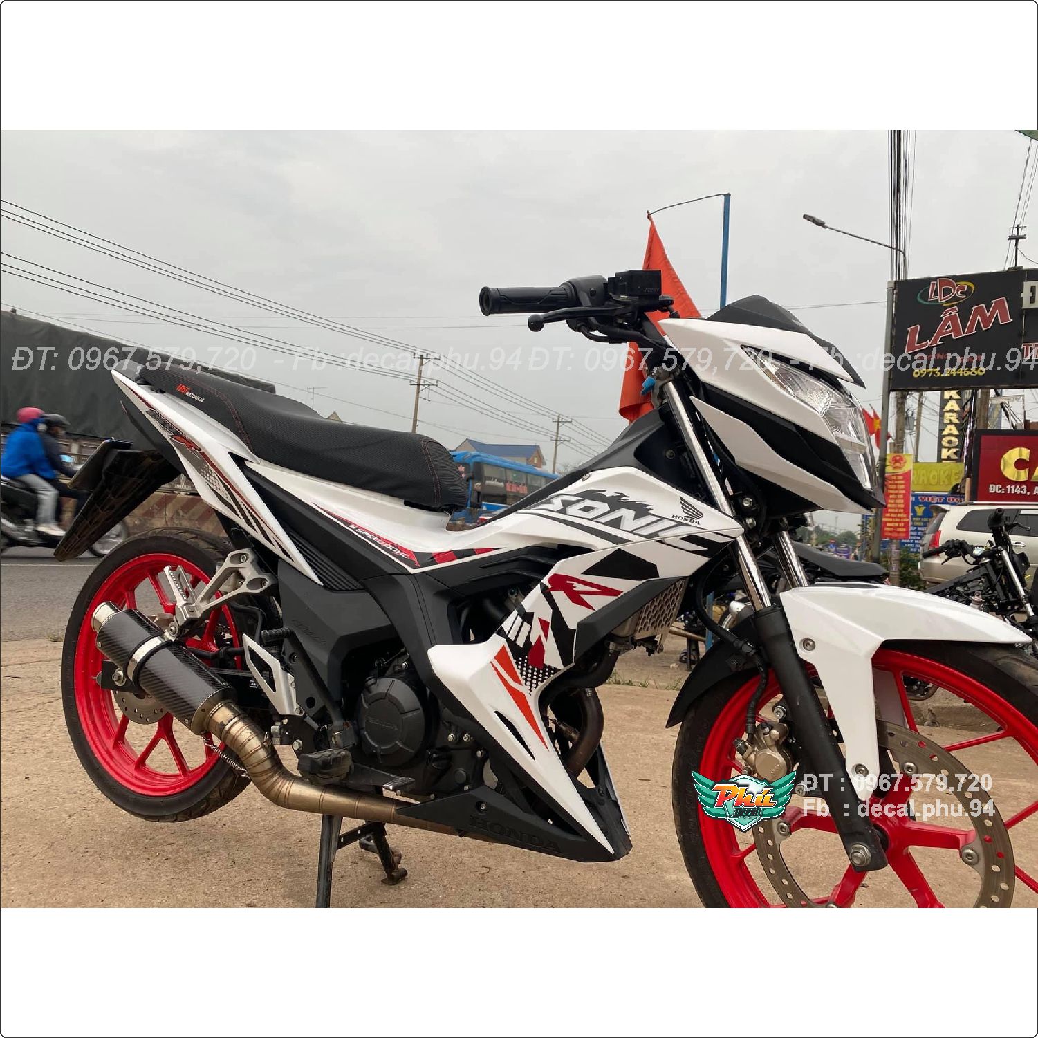 Tem rời Sonic trắng đen