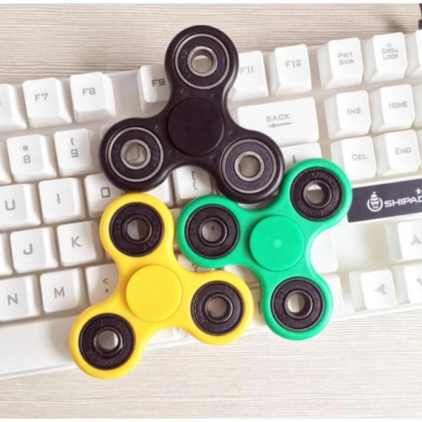 Con Quay Giải Trí 3 cánh Fidget Spinner (nhiều màu sắc)