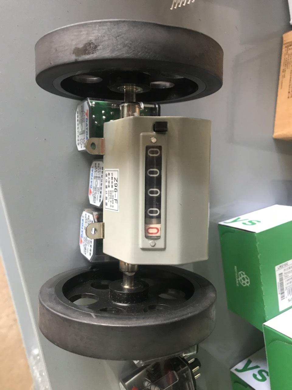 Đồng hồ đo chiều dài vải mã yard Z96-F