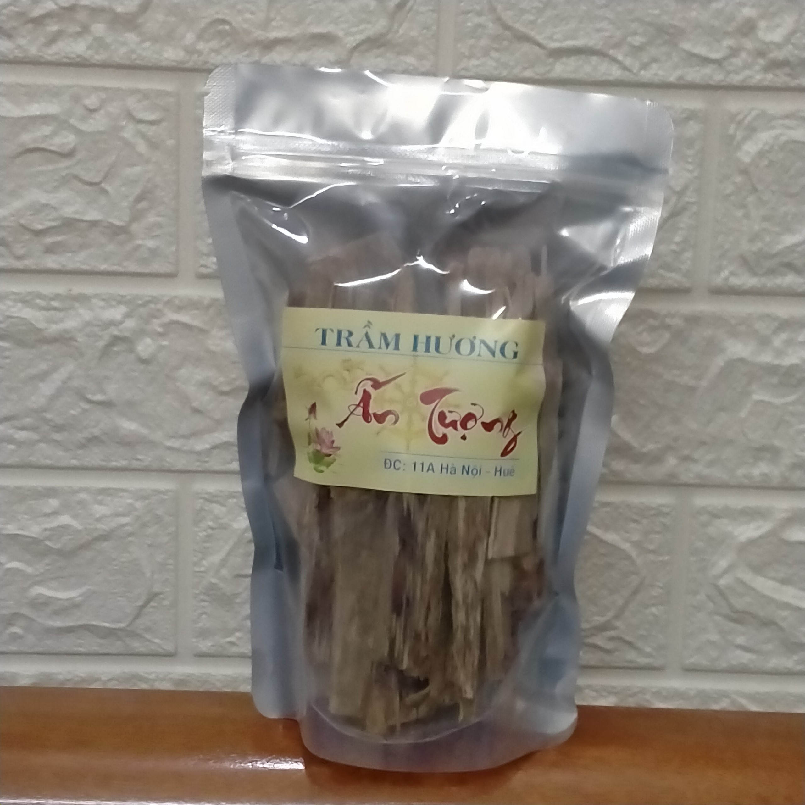 Trầm hương miếng huế 100g ( trầm giác xông nhà )