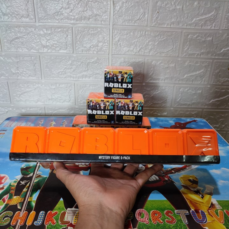 Roblox toy box series 8 celebrity Chính Hãng Có Code