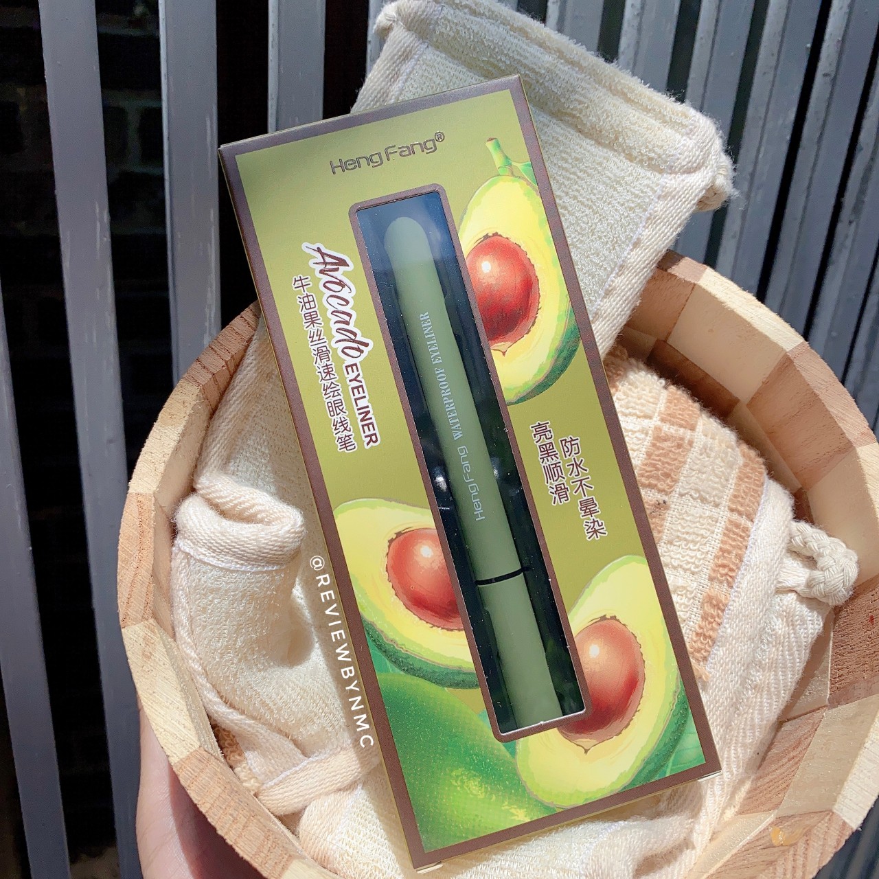 Kẻ mắt không lem trôi Hengfang Avocado