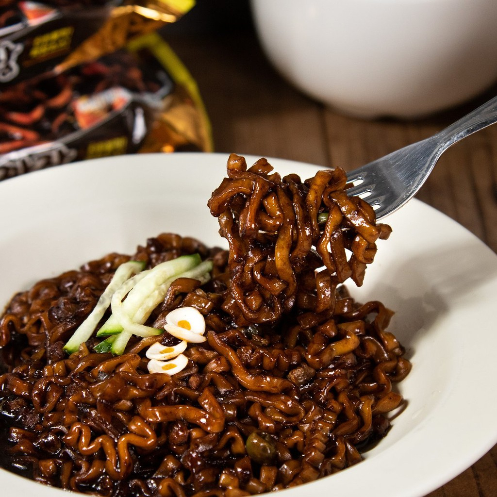 (New) Mì ăn liền - Mì trộn xốt tương đen 75g Ottogi