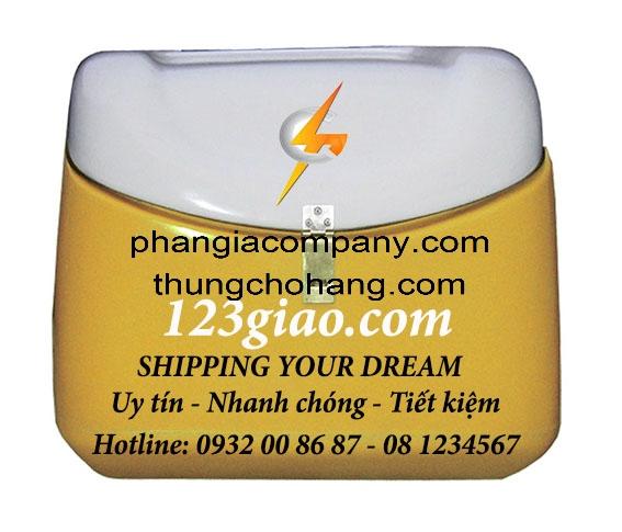 Thùng chở hàng 12