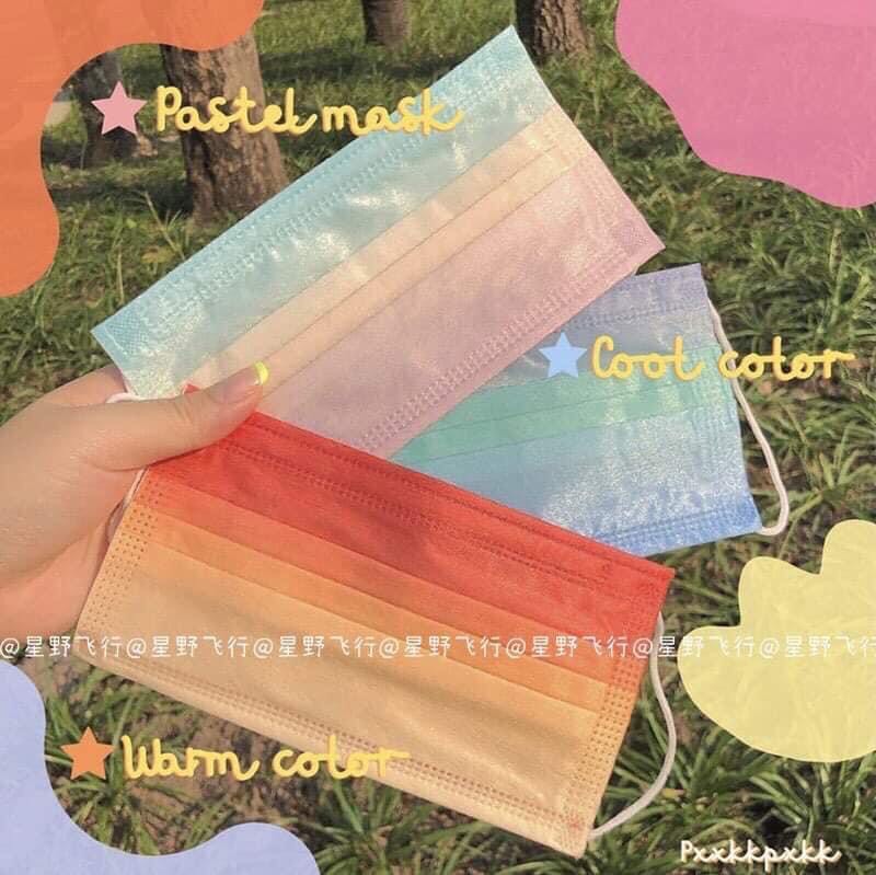 Khẩu trang cầu vồng Pastel