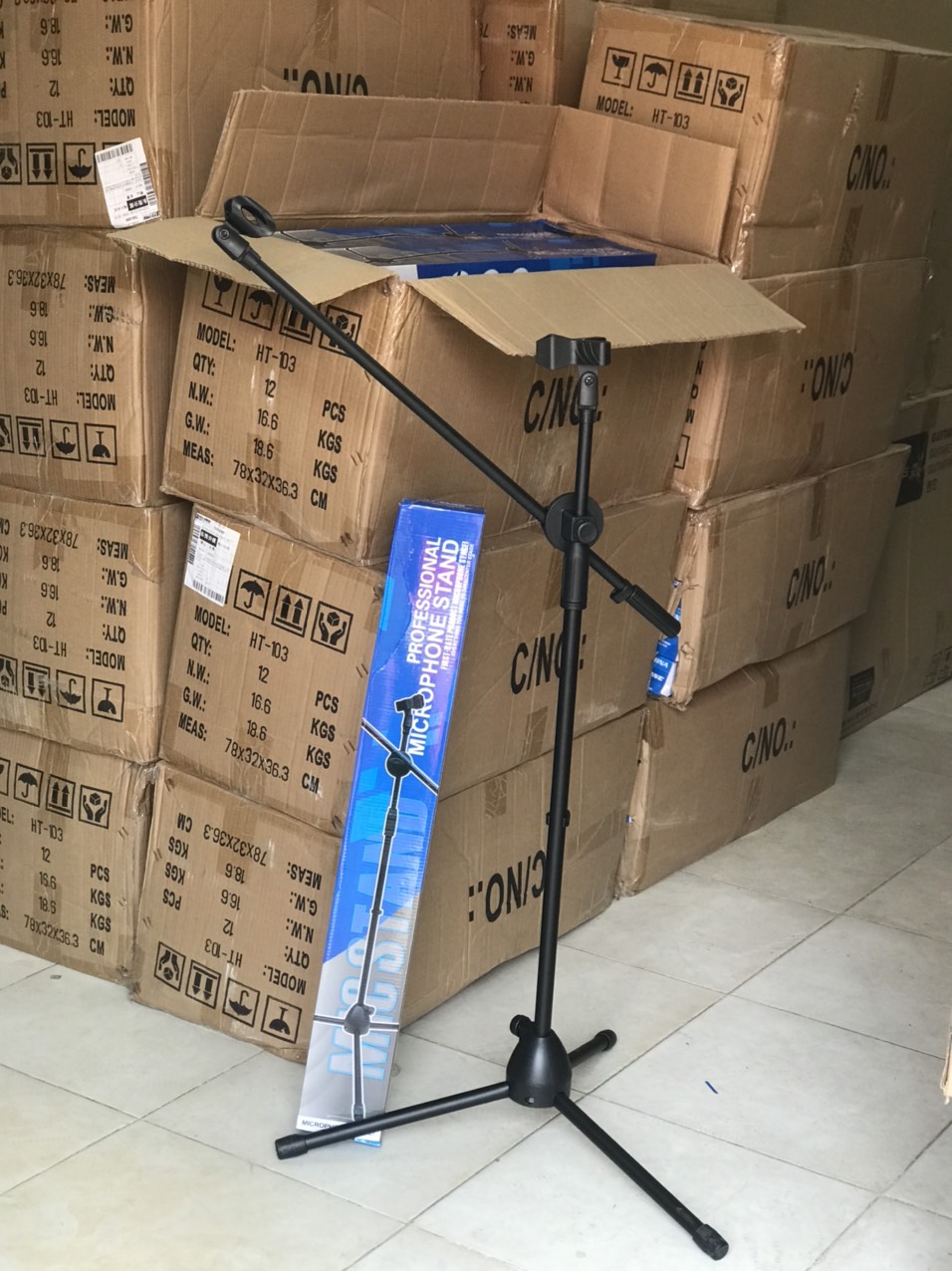 Chân mic cao Pro microphone stands