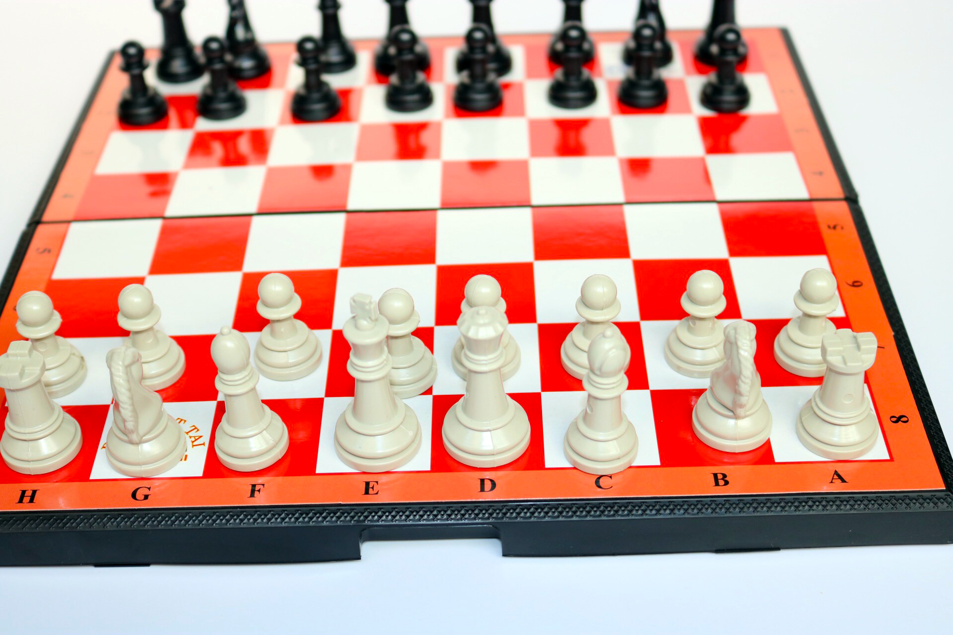 Set toy chess medium Crystal chessboard plastic small size-chess advanced production in Vietnam, đồ educational boardgame-liclac