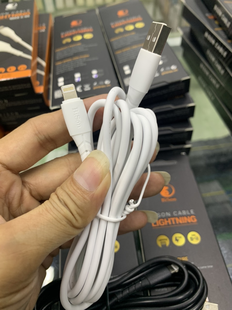 [HCM]Cáp sạc Lightning Bison 2m bảo hành 12 tháng