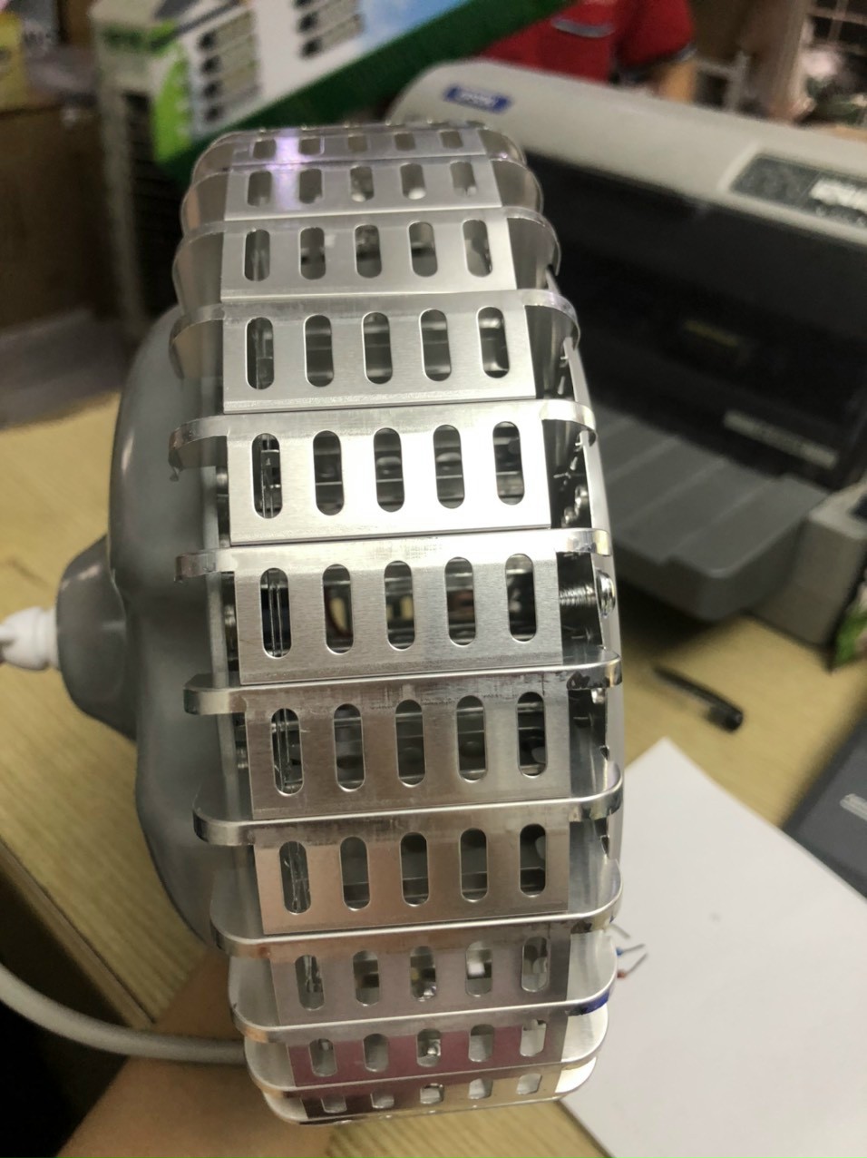 Đèn Led Nhà Xưởng 100W Esnco hàng chính hãng Navigate chát lượng cao tuổi thọ bền