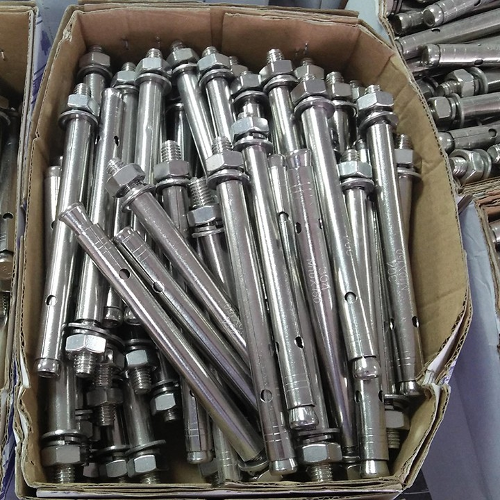 Nở inox, tắc kê nở inox.