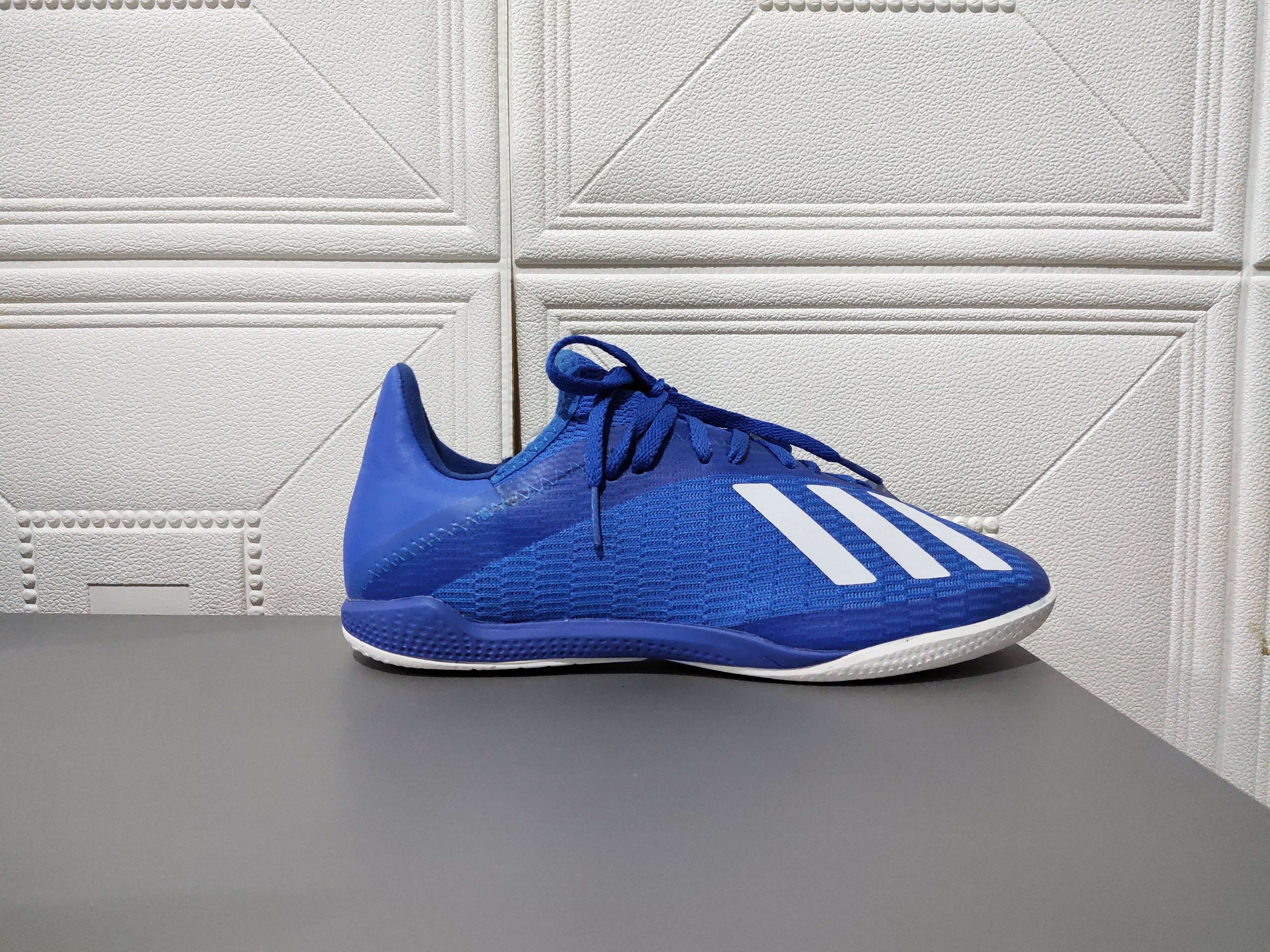 Giày Đá Bóng Futsal IC Xanh Biển (Tặng tất, hộp, băng keo, khâu full đế)