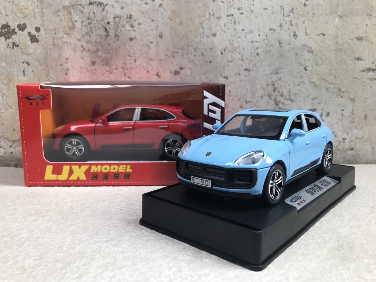 [HCM]Mô hình xe ô tô Porsche MACAN 1:32