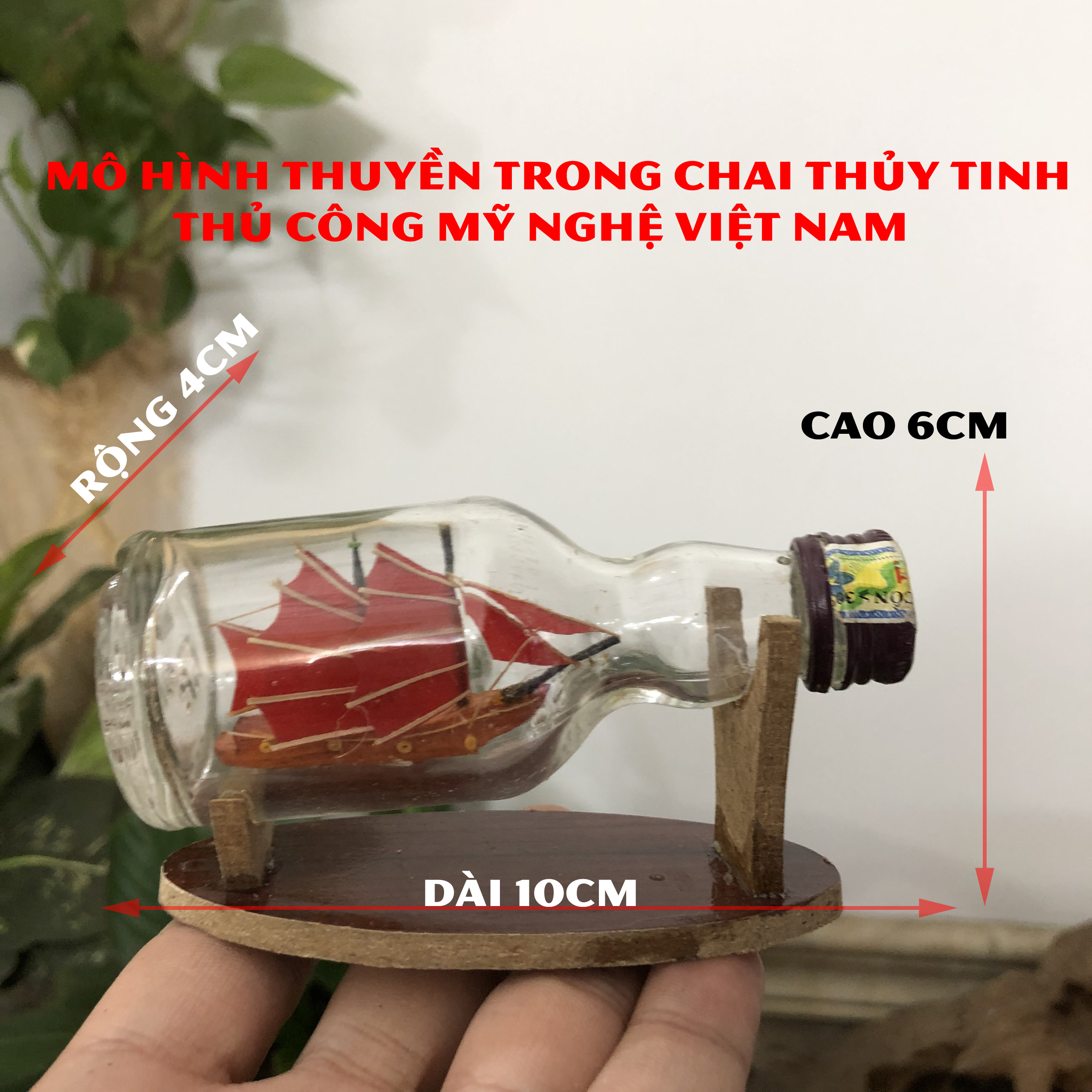 Mô hình thuyền gỗ trong chai thủy tinh nhỏ n4