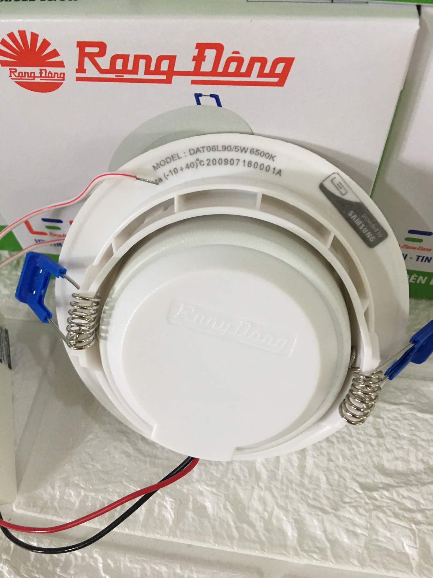 Đèn led âm trần rạng đông