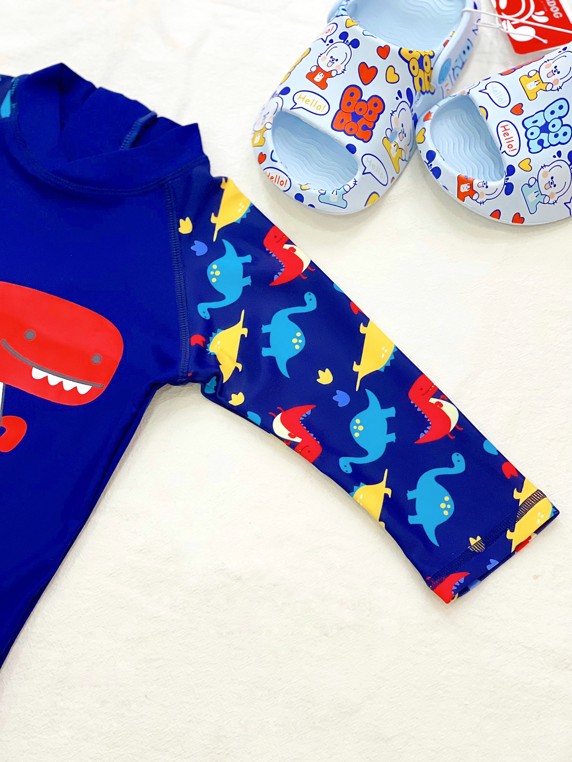 🦕 Set đồ bơi tay lửng khủng long đỏ bé trai
