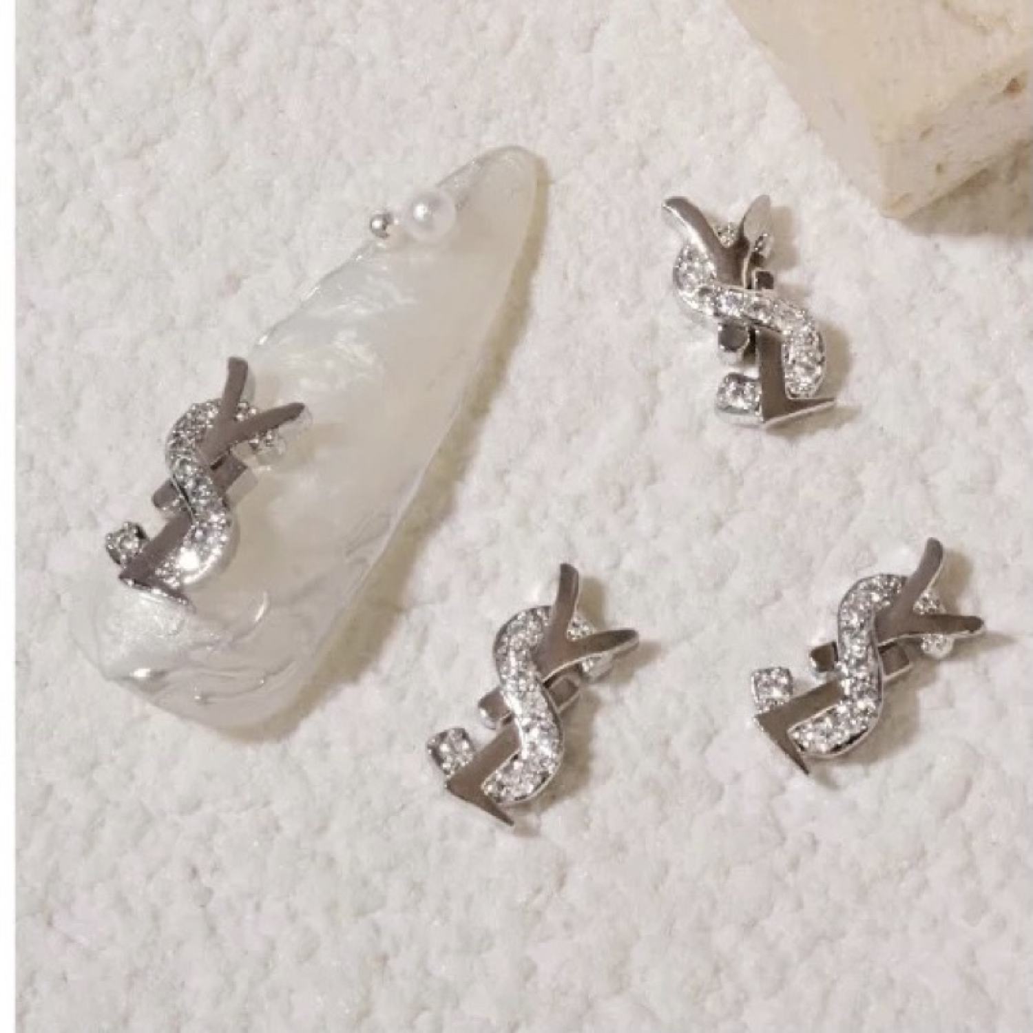 Charm nail cao cấp gắn móng tay