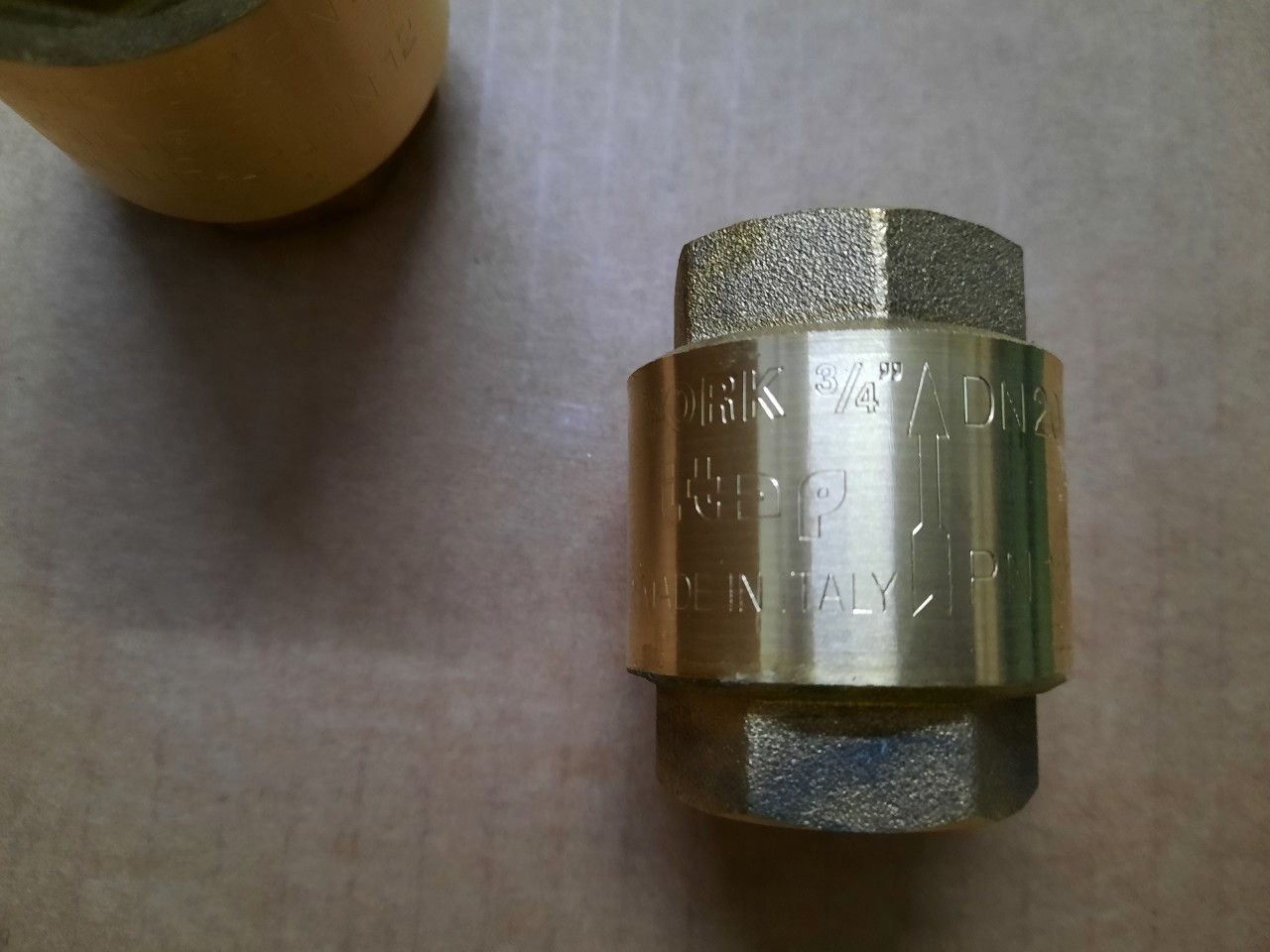 Van 1 chiều lò xo York art.103 Italy phi 21 phi 27 phi 34 áp 12kg