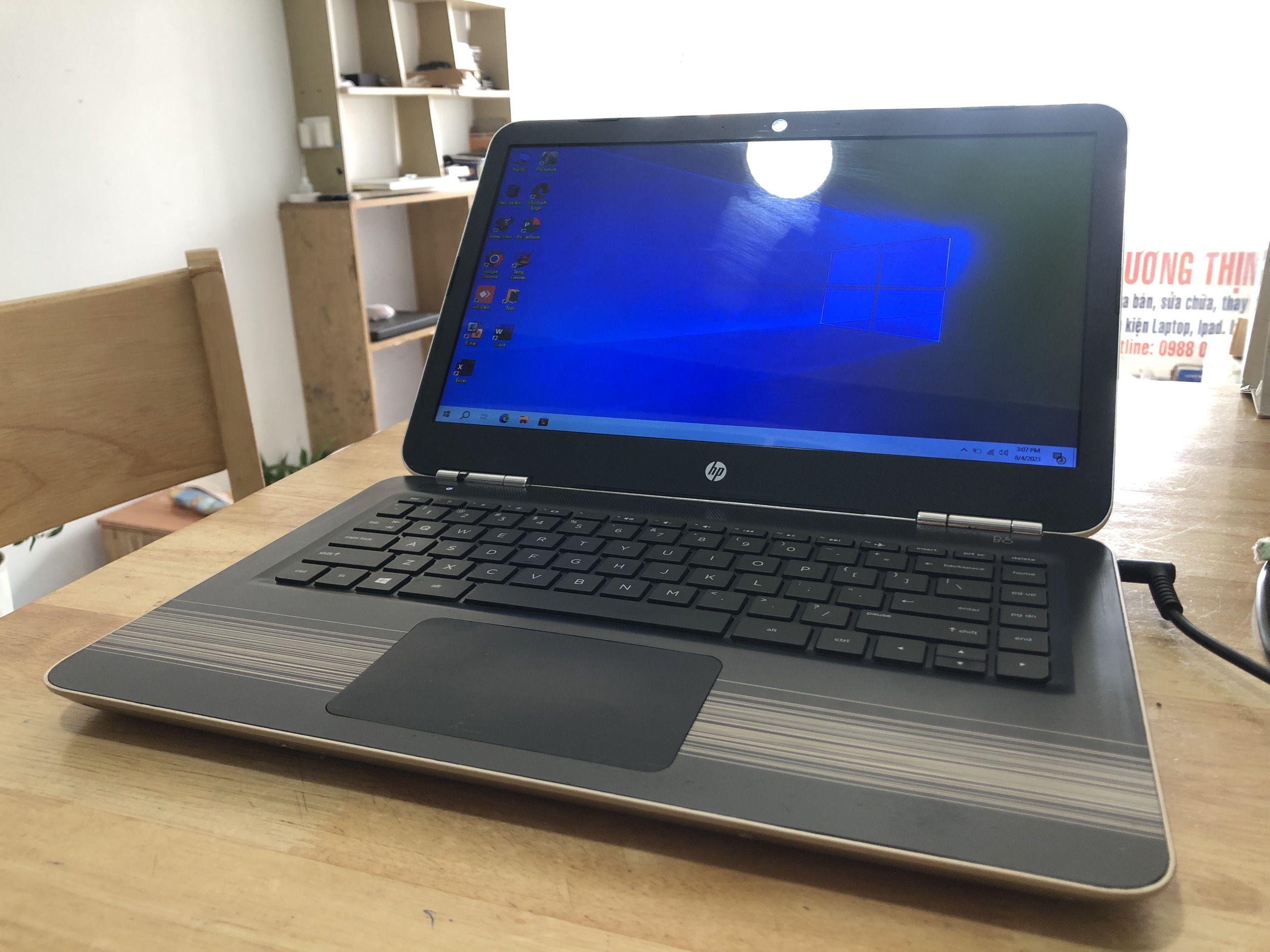 Laptop hp 14 core i3 7100u ram 8g ssd 256g 14inch giá rẻ