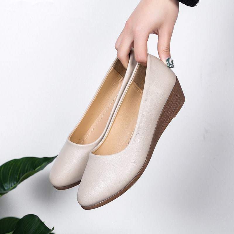 Giày bít mũi da mềm gót cao 3p