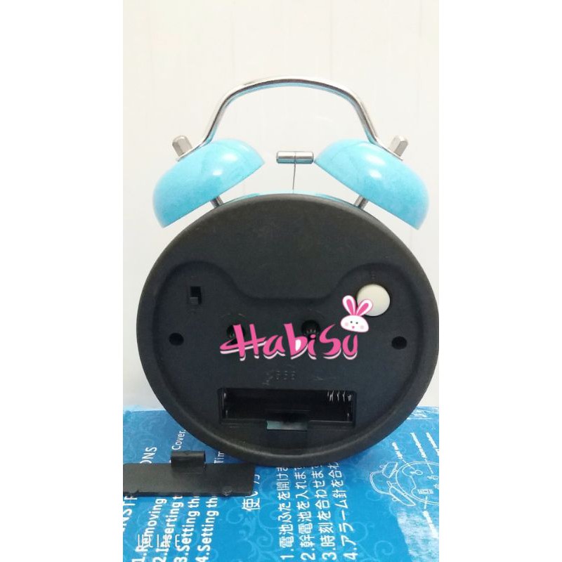 Đồng hồ báo thức để bàn Doremon