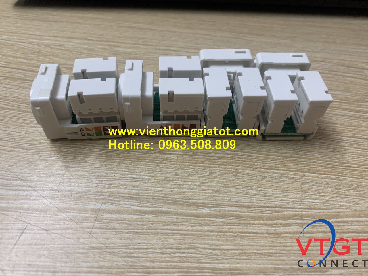 Nhân mạng âm tường Sino Cat5e