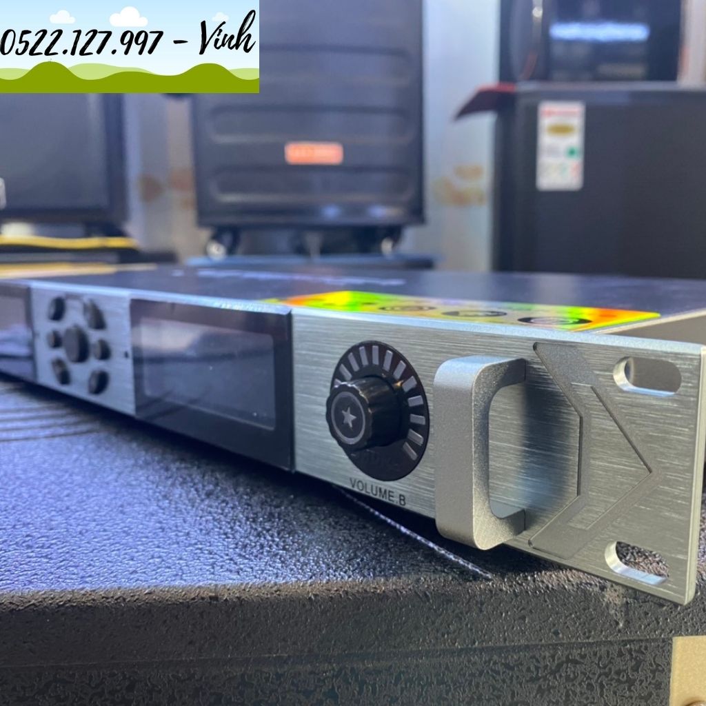 [HCM]Micro không dây SHURE UGX23 PLUS Chính hãng ( 4 râu tiếp sóng, 2 tụ shure ) năm 2023 - Gia Khang Audio