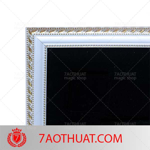 Ảo thuật cận cảnh : khung biến đổi xu