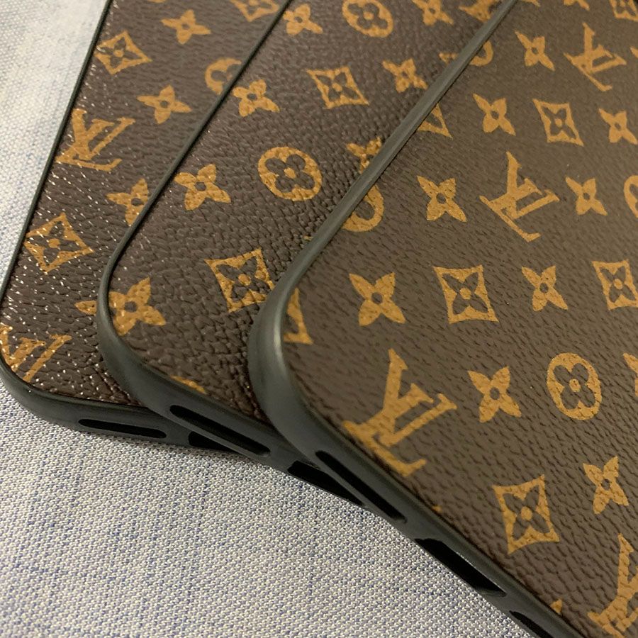 Ốp lưng giả da LV cho IPhone 13-13 Pro-13 Pro Max