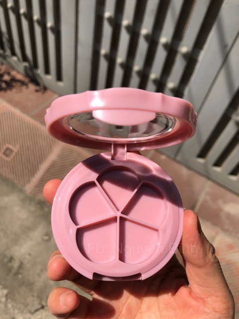 Khay Đựng Son 5 Ngăn Có Gương (Kèm Cọ Mini)