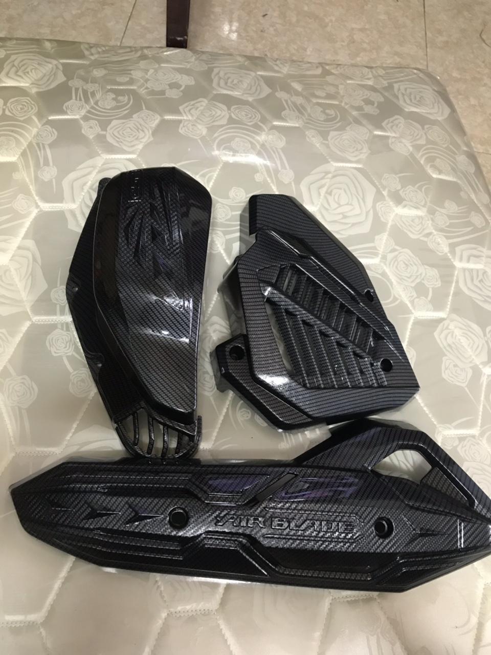 Bộ 3 Món sơn cacbon xe AirBlade 125 ( Nhiều Đời ) pat pô + Pô E + Ốp Quạt Gió Xe