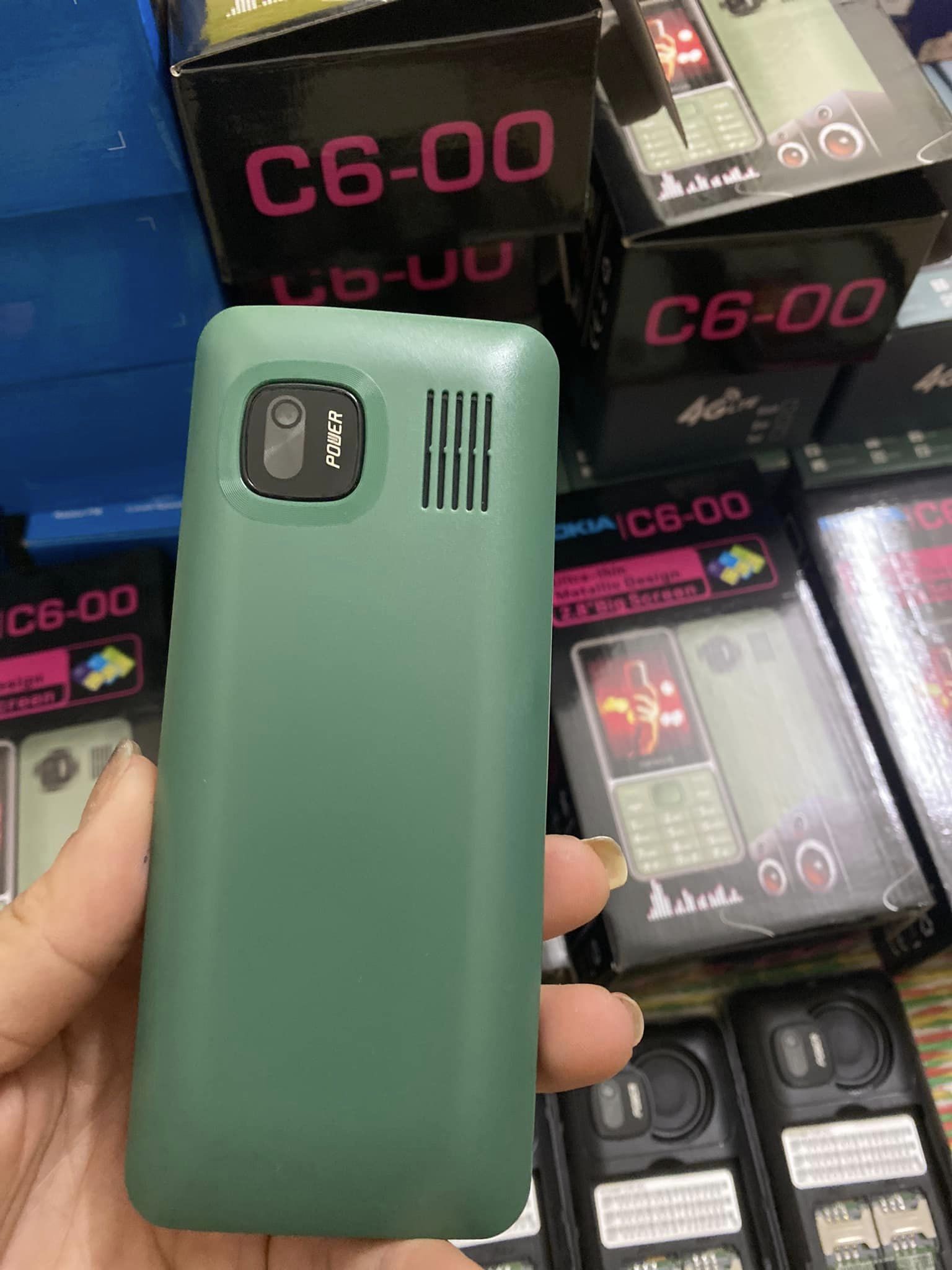 Điện thoại Nokia C6-00(2020) Mới FullBox – 3 Sim 3 Sóng