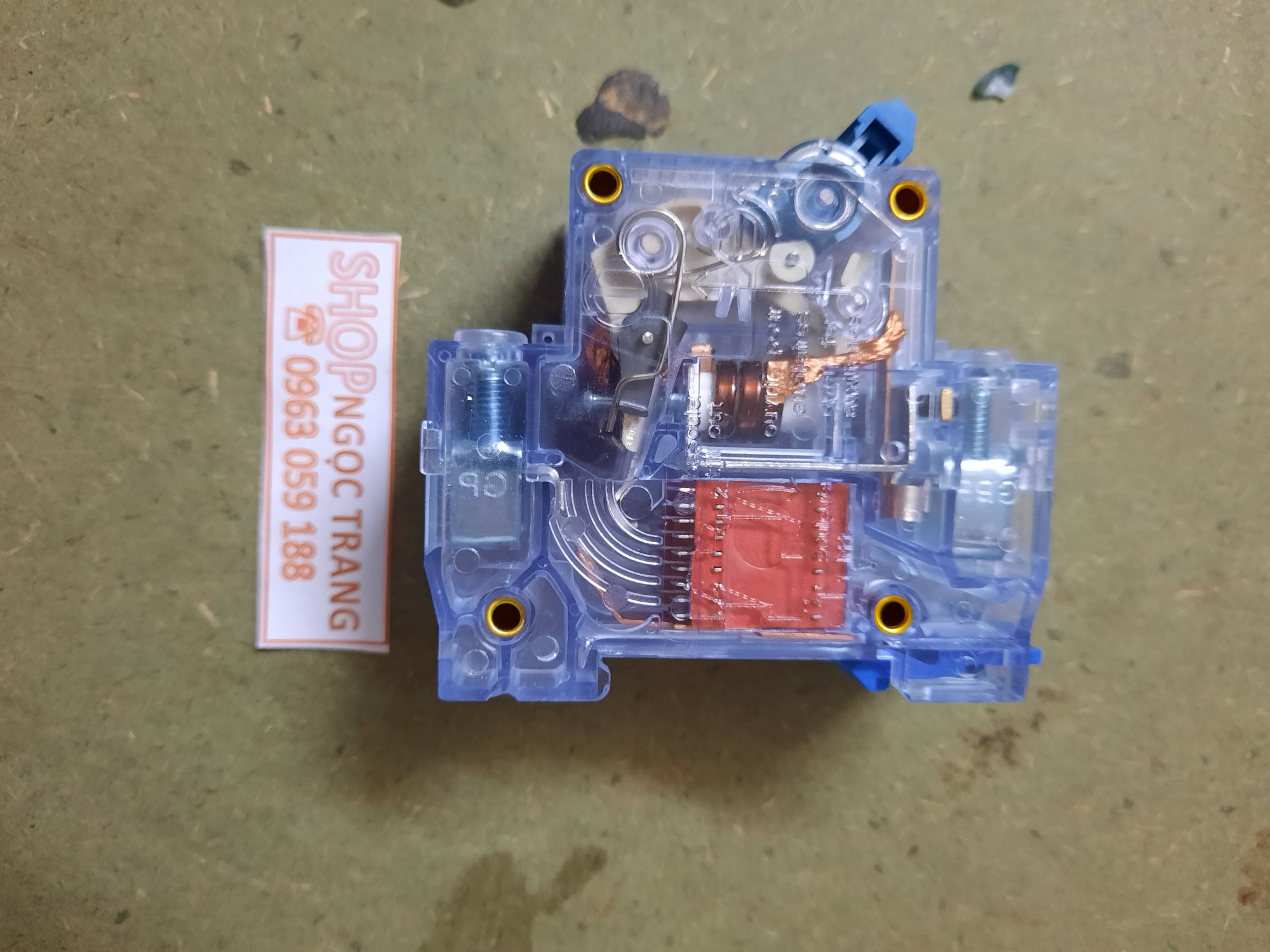 Aptomat 2 Pha - C20A - Giá 1 Cái