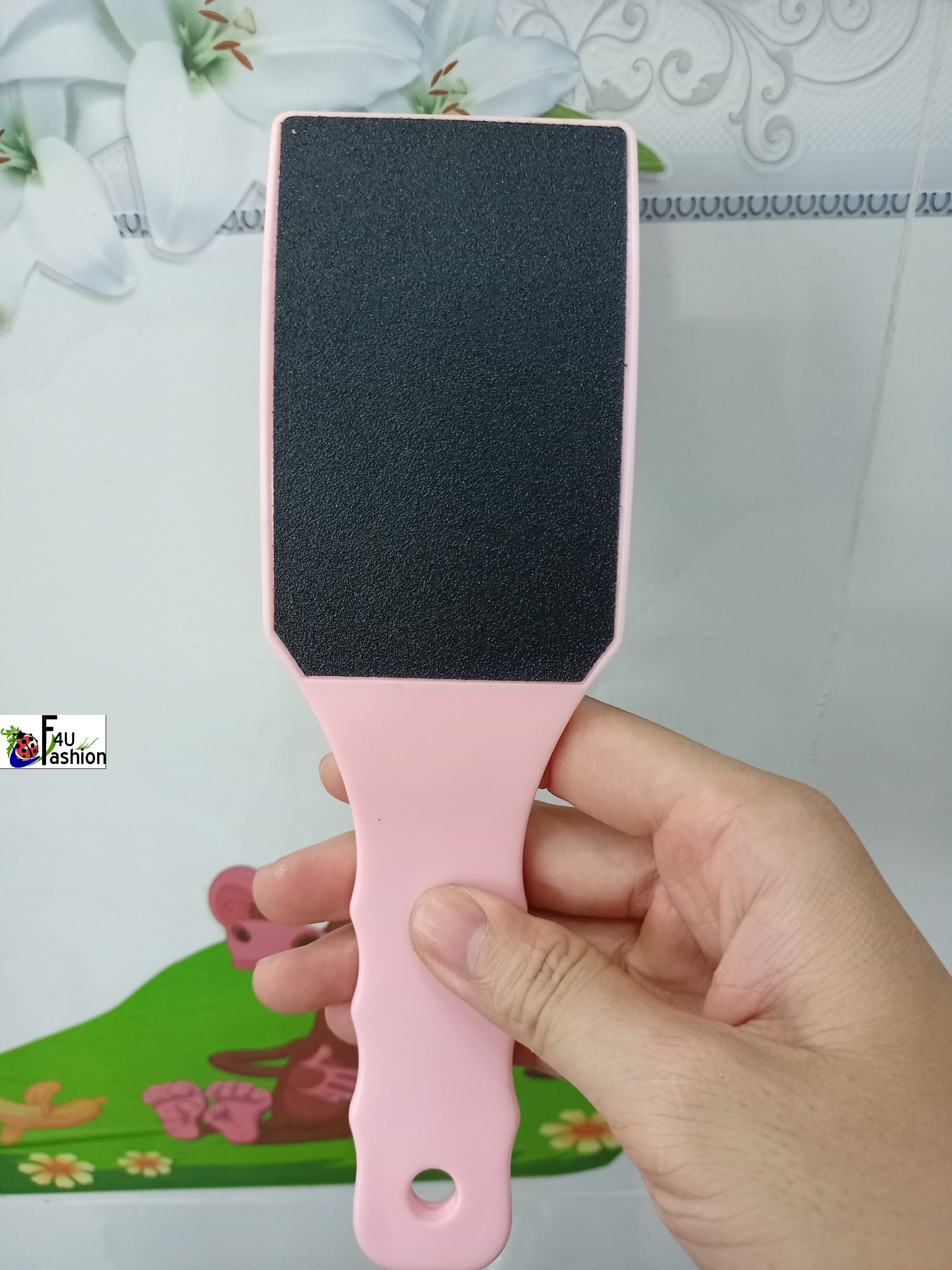 Dụng cụ chà gót chân bằng nhựa