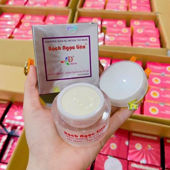 Kem dưỡng trắng da mặt bạch ngọc liên