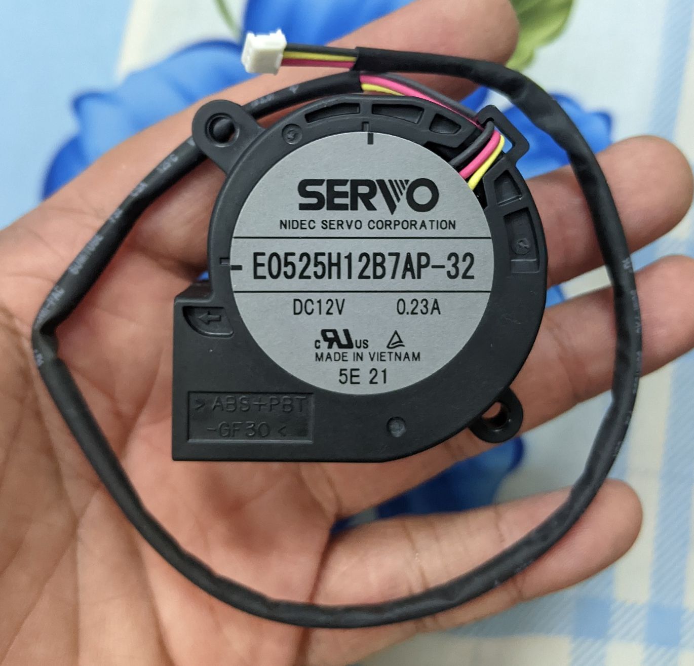 Quạt sò Nidec Servo 48x48x25mm 12v 0.23A