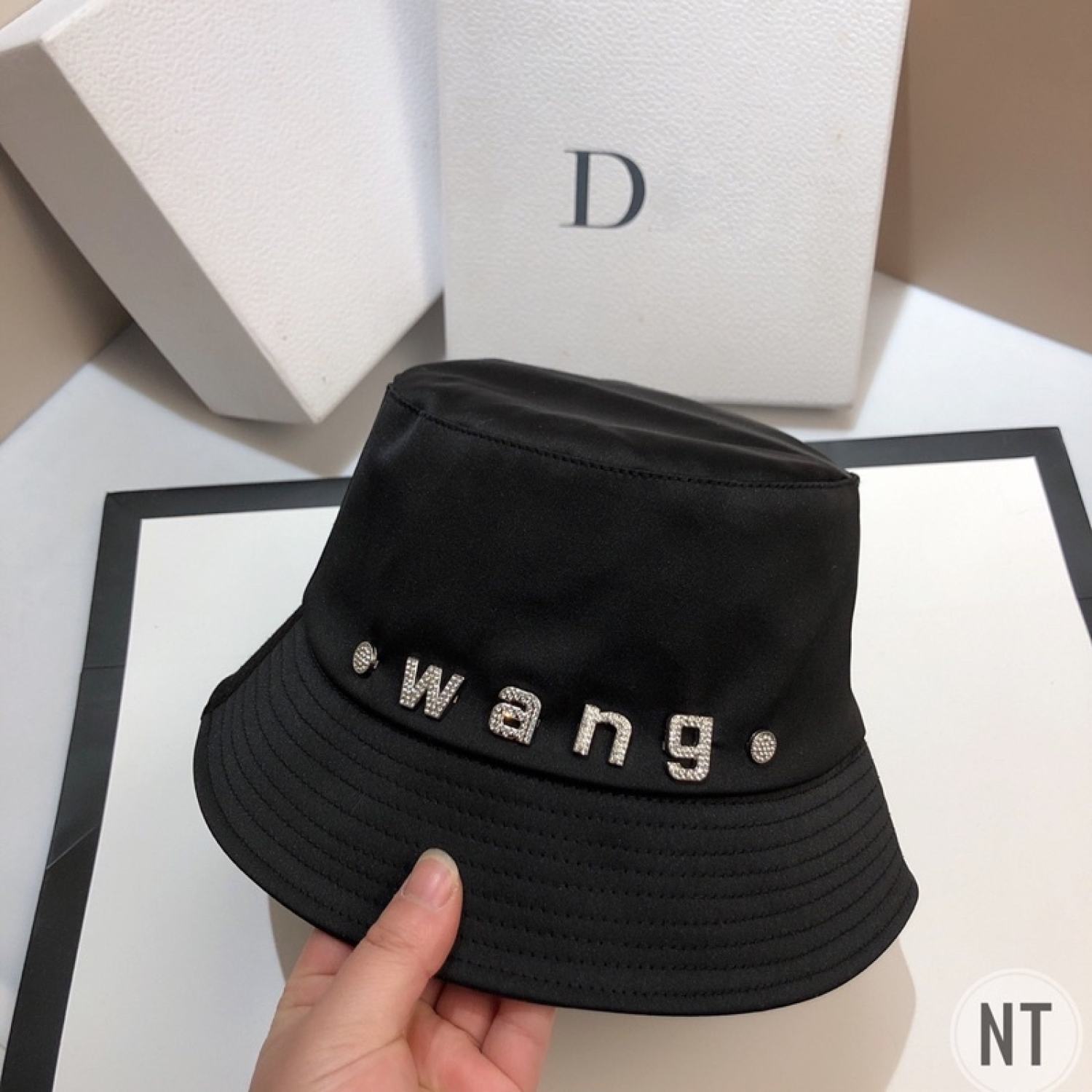 Mũ vành bucket wang đá lụa