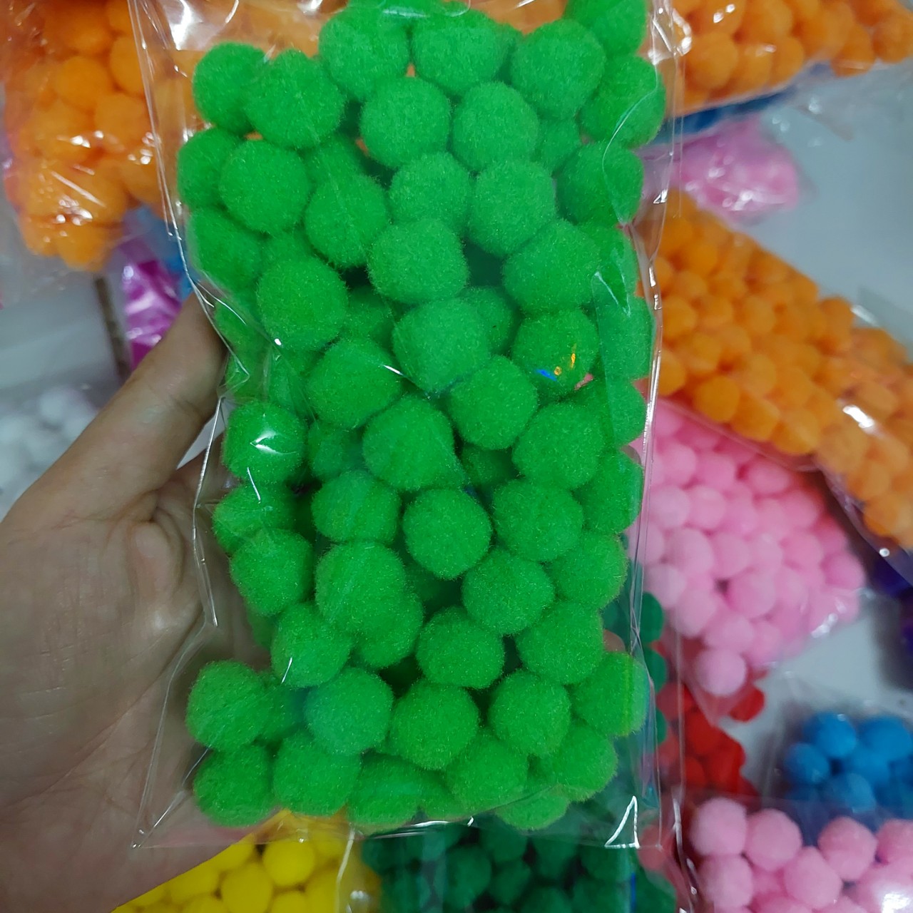 30-100 VIÊN POM POM ĐỦ MÀU SẮC