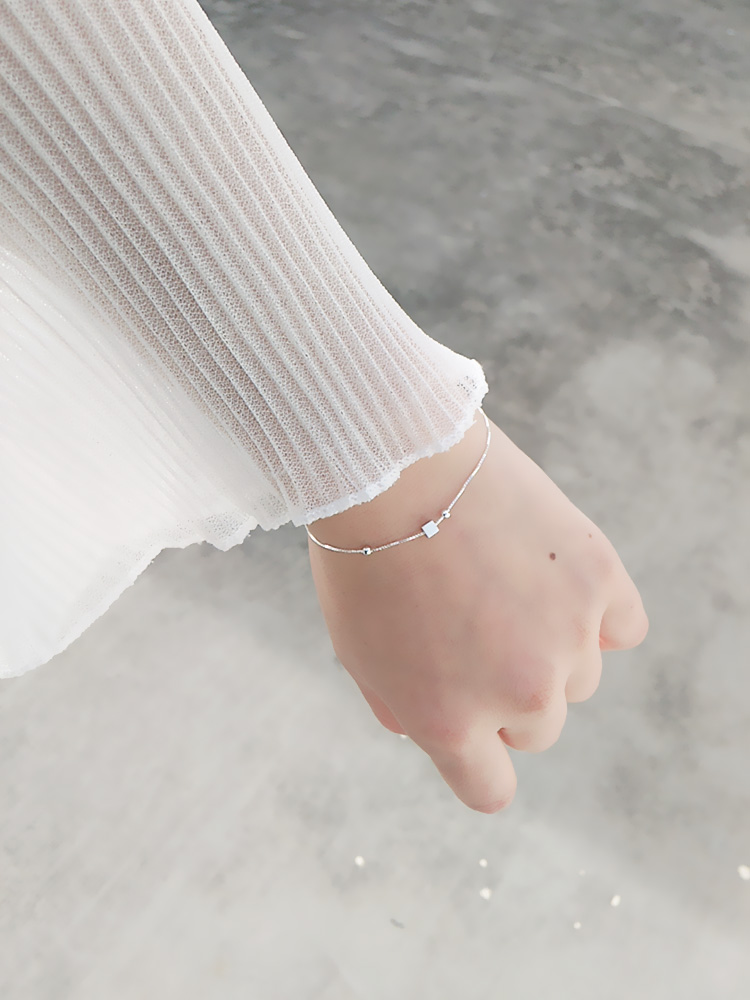 [HCM]Lắc chân mạ bạc dễ thương 1 hạt vuông