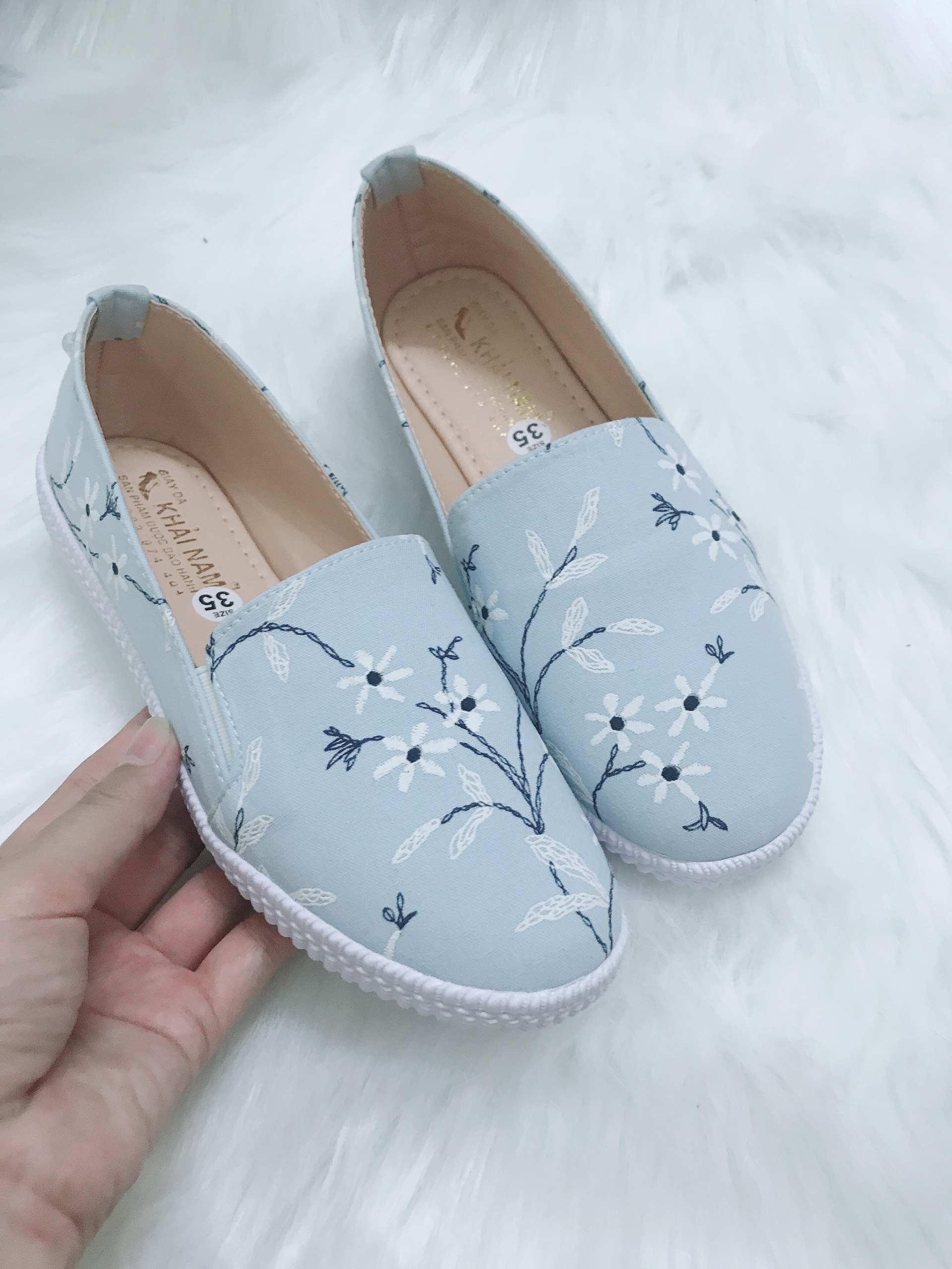 GIÀY LƯỜI HỌA TIẾT HOA XANH