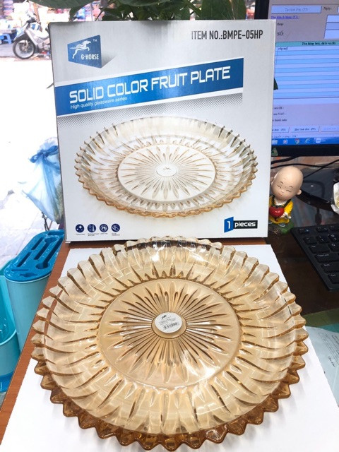 Đĩa thủy tinh vàng tròn 30cm