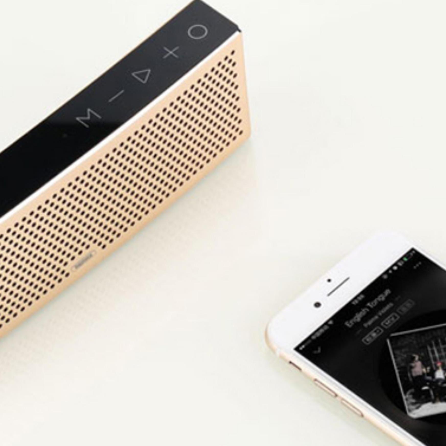 Loa Bluetooth Remax M20 - Gold - PVN247