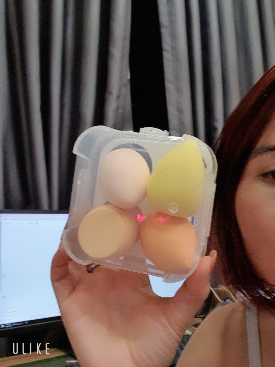 Hộp 4 bông tán phấn siêu mềm mịn