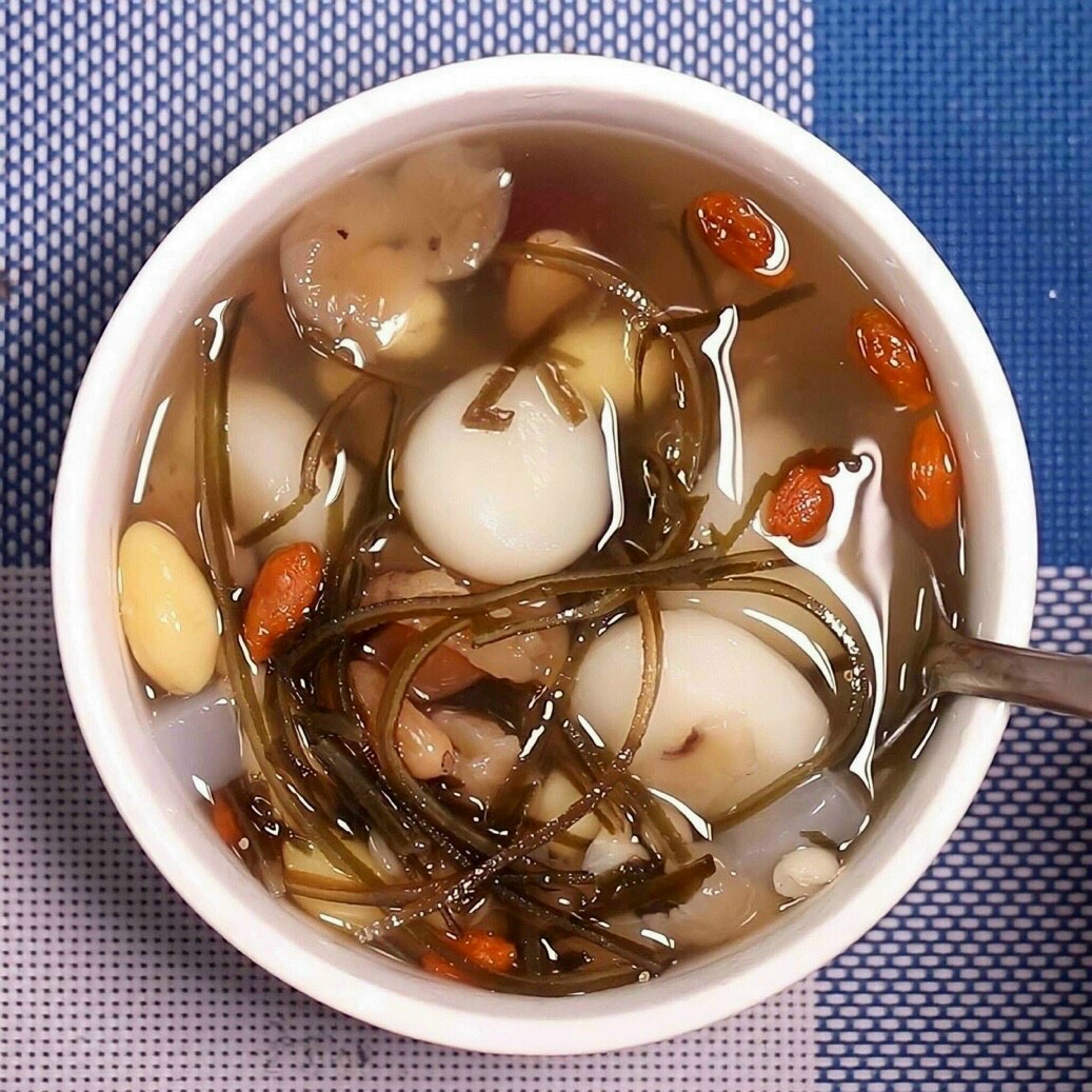 CHÈ SÂM BỔ LƯỢNG