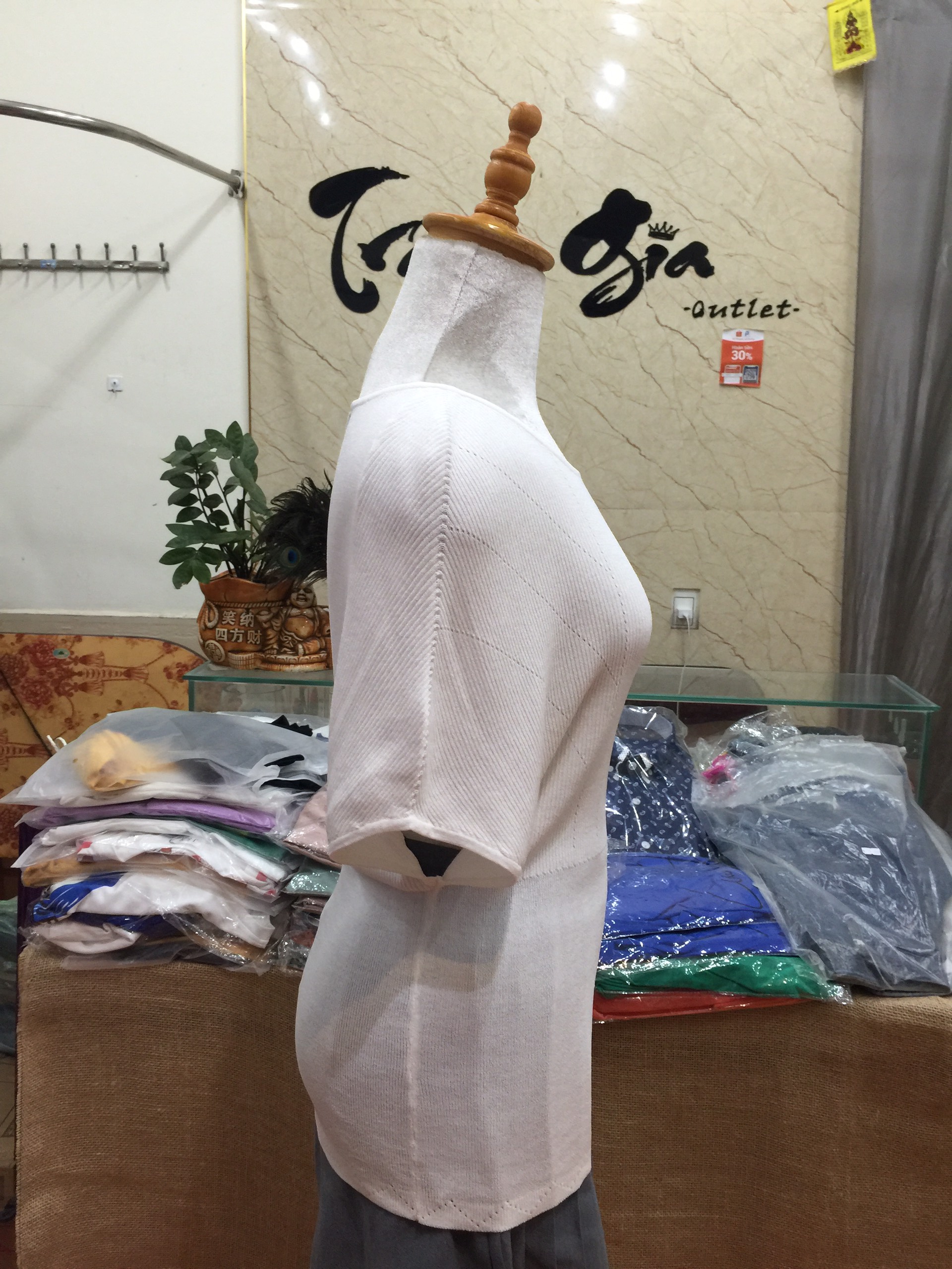 Áo mongtogi cánh dơi
